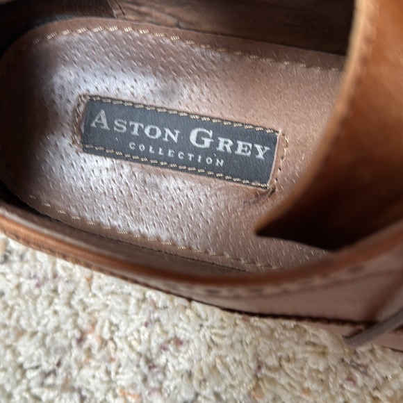 Men’s Aston Grey collection 9.5 shoes 👞. - Picture 8 of 9
